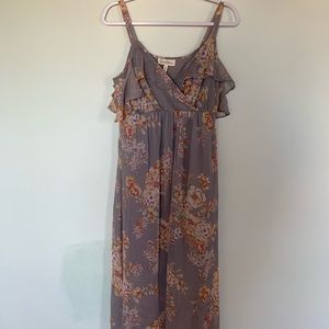 Jessica Simpson maxi maternity dress